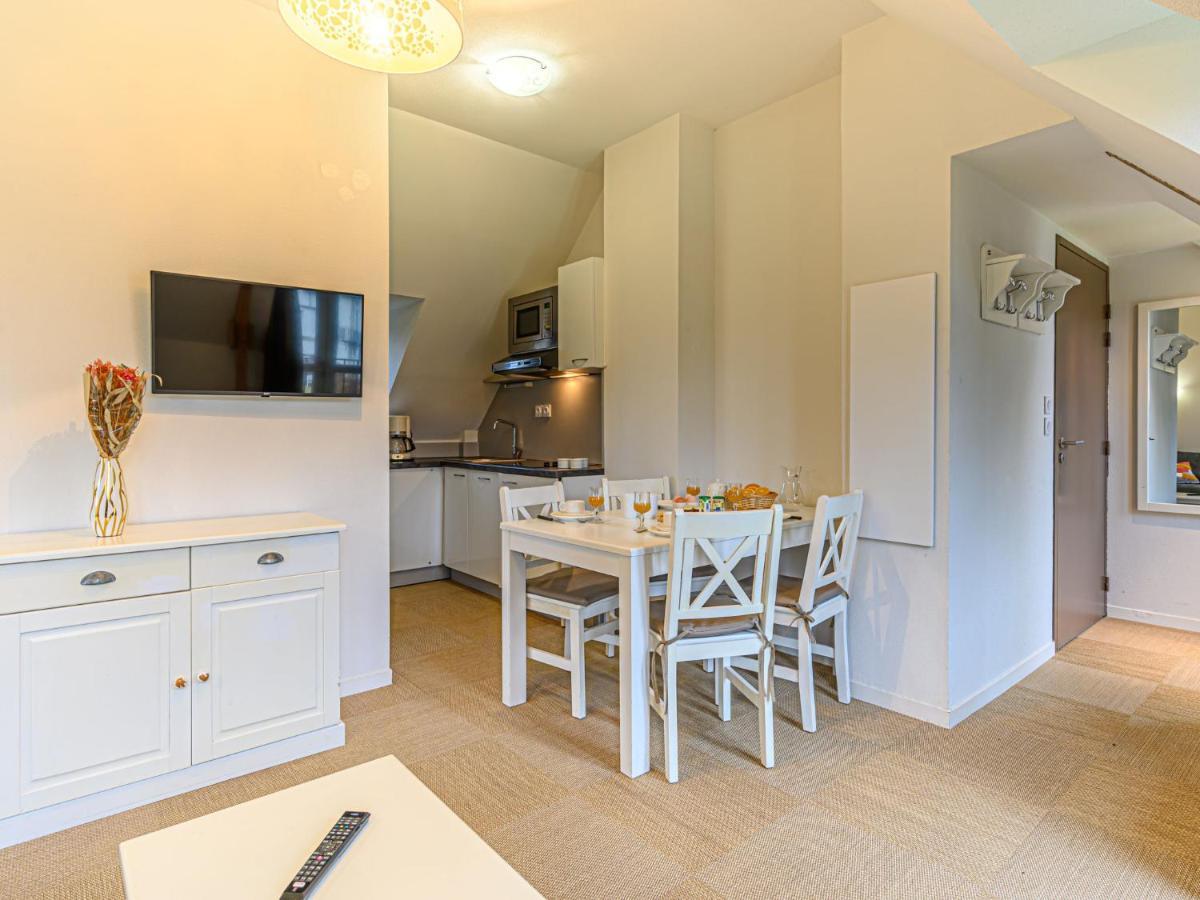 Apartment Chateau De Kergonano-16 By Interhome Baden Luaran gambar